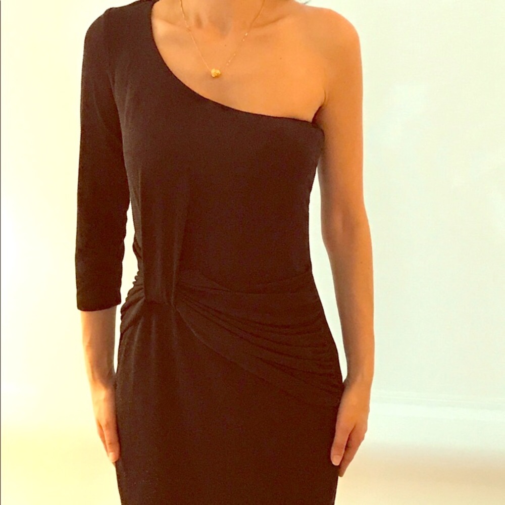 Gorgeous little black dress